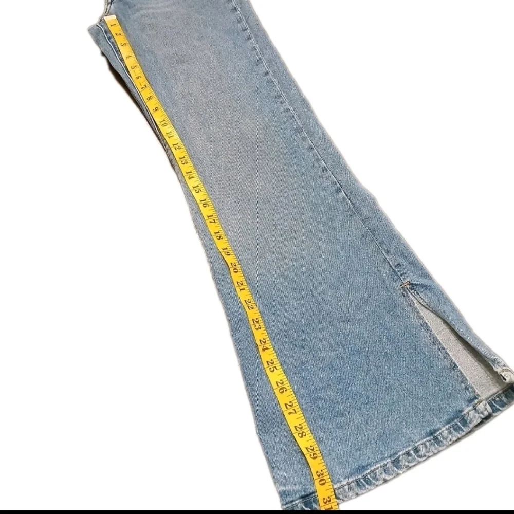 Vintage Forever 21 Distressed Wide Leg High Waisted Jeans Size:25 Bell Bottoms - Picture 9 of 11